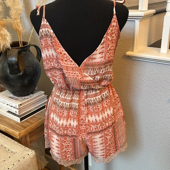 BCBGeneration Floral Pink Lace Romper - Picture 5 of 7